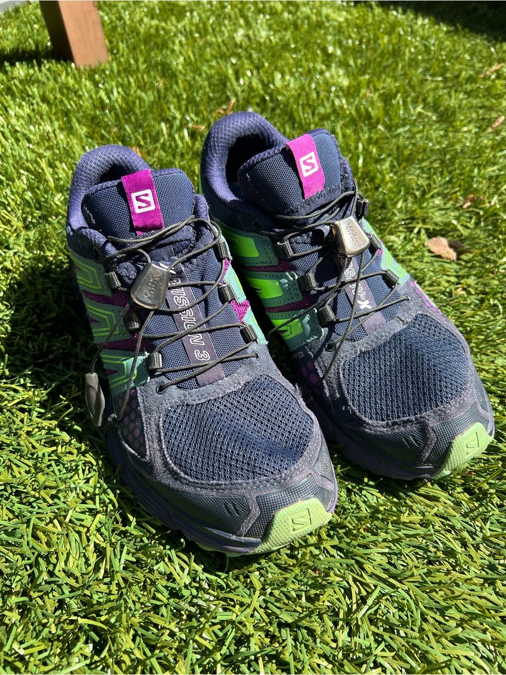 Salomon X Mission 3 Navy and Green Trail Running Shoes W 7.5